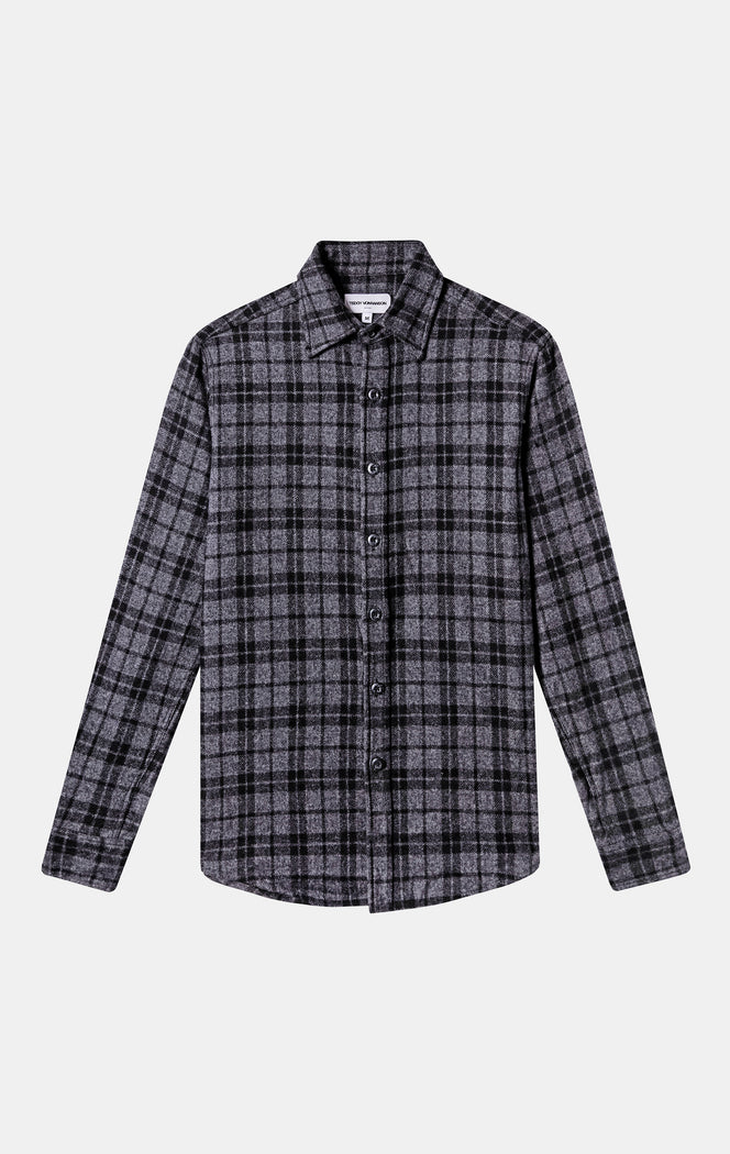 SPREAD COLLAR SHIRT